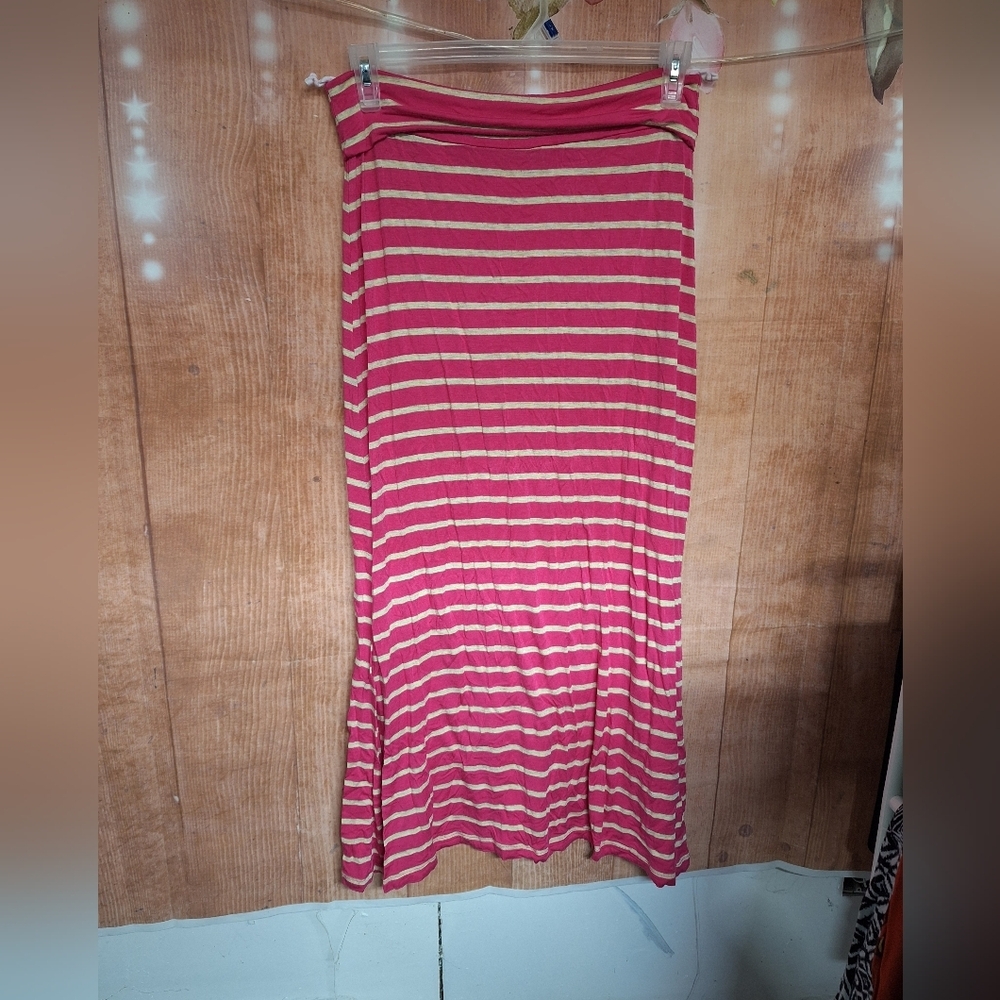 CHRIS & CAROL MAXI SKIRT SIZE LARGE PINK AND LIGHT GRAY